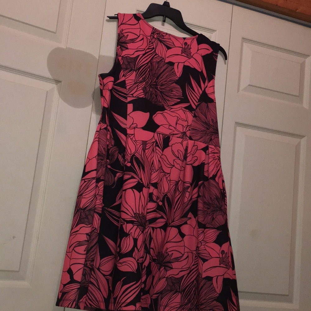 Floral short dress